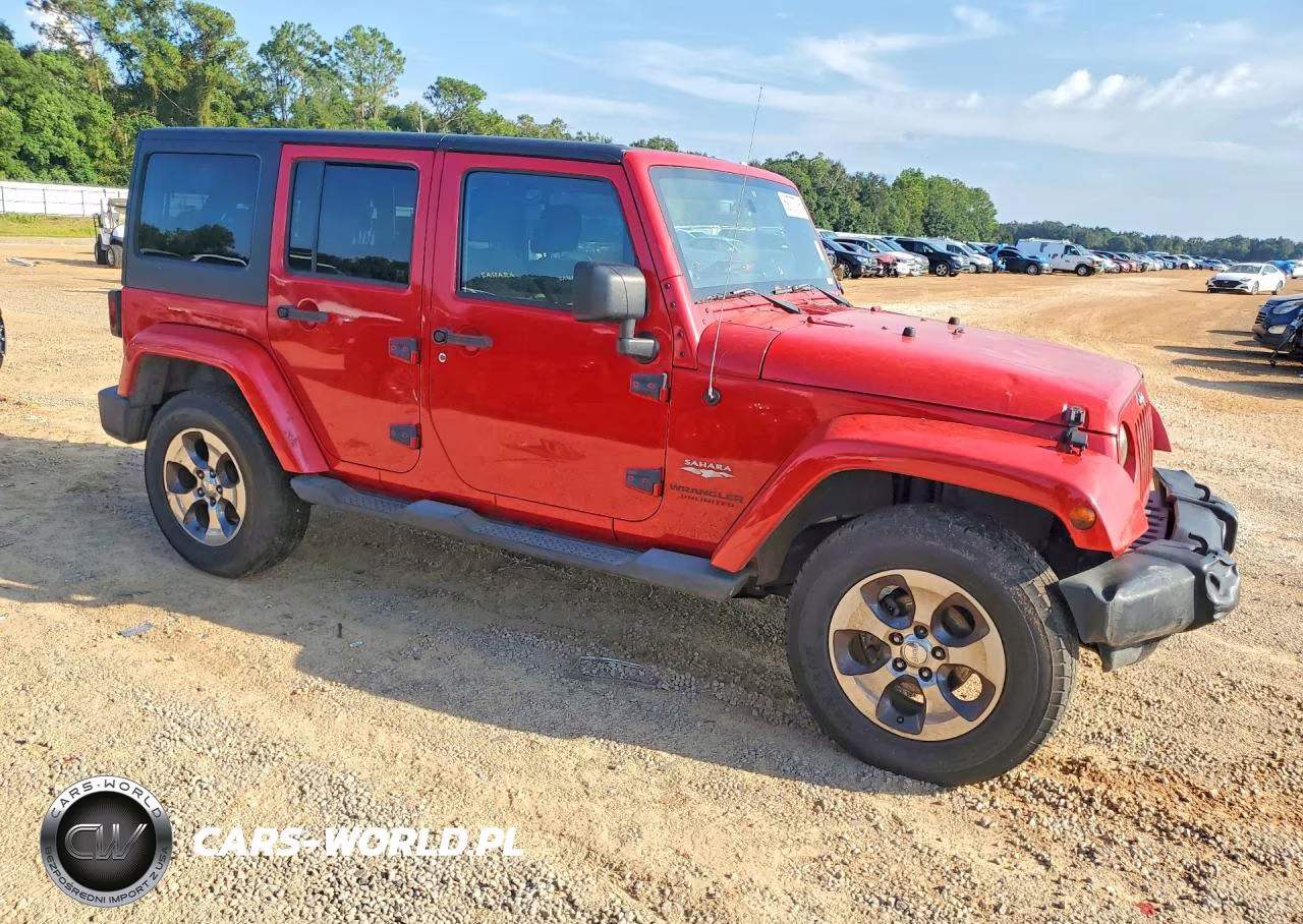 2014 Jeep Wrangler Unlimited Sahara VIN:1C4BJWEG6EL219968 - 4