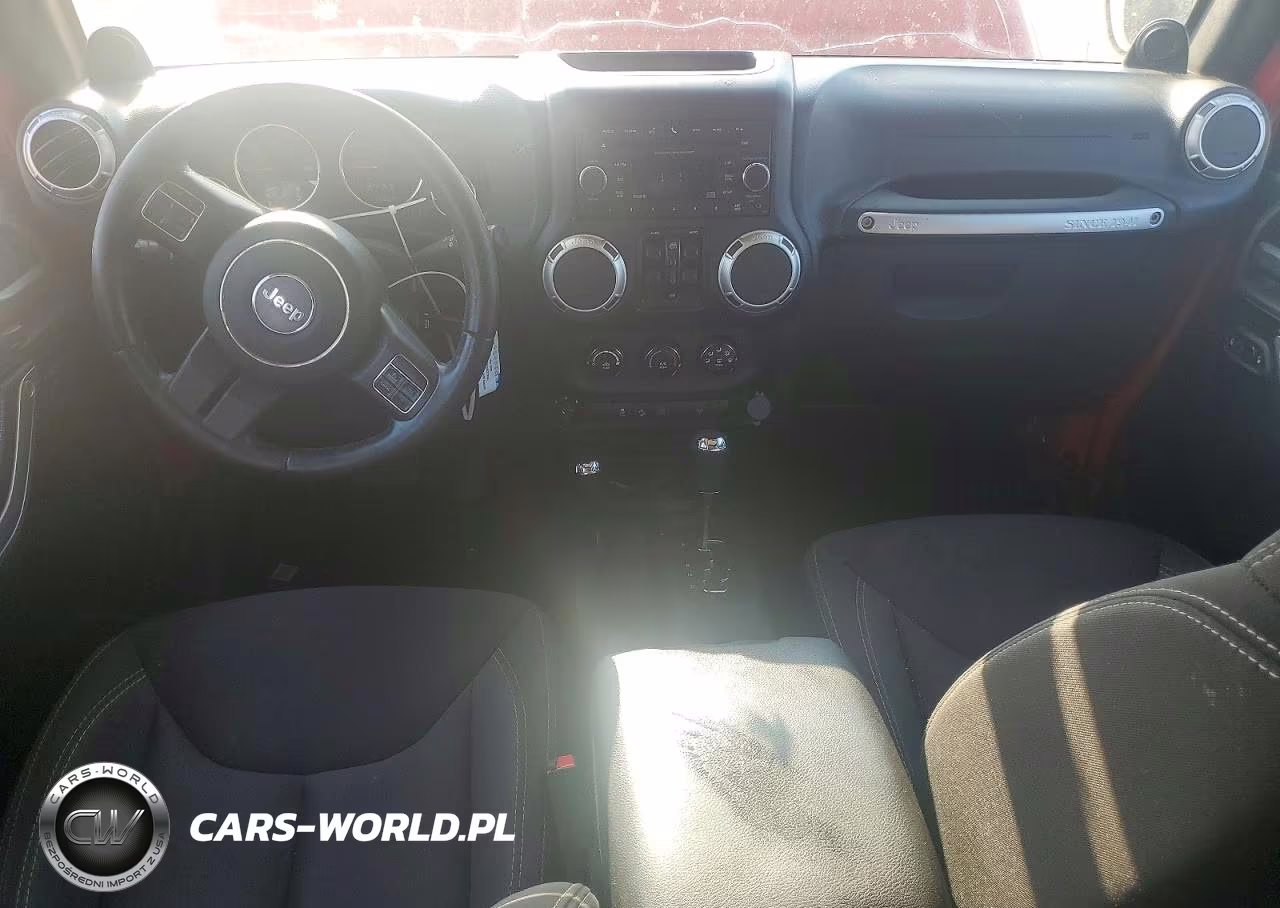 2014 Jeep Wrangler Unlimited Sahara VIN:1C4BJWEG6EL219968 - 8