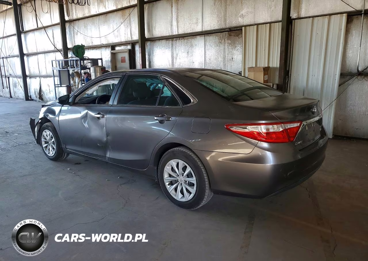2017 Toyota Camry Le VIN:4T1BF1FKXHU775699 - 2