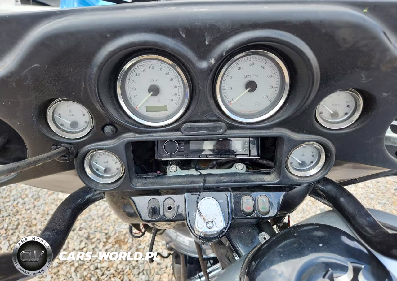 2011 Harley-Davidson Flhx VIN:1HD1KB418BB604737 - 7
