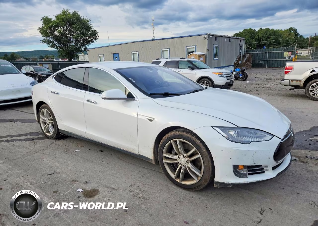 2015 Tesla Model S VIN:5YJSA1E1XFF120296 - 4