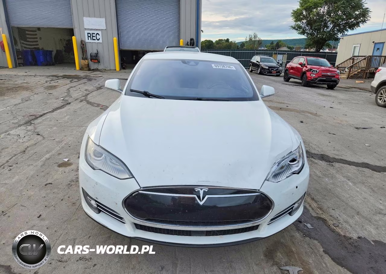 2015 Tesla Model S VIN:5YJSA1E1XFF120296 - 5