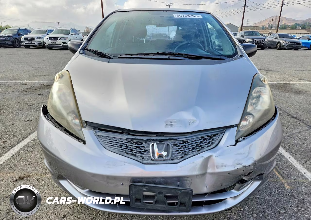 2010 Honda Fit VIN:JHMGE8H20AS007409 - 5