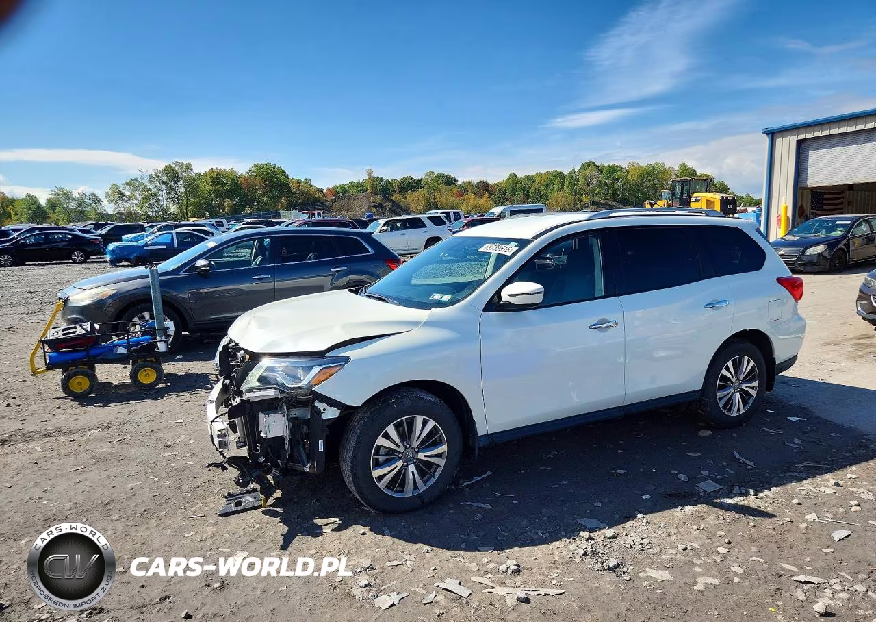 2020 Nissan Pathfinder Sv