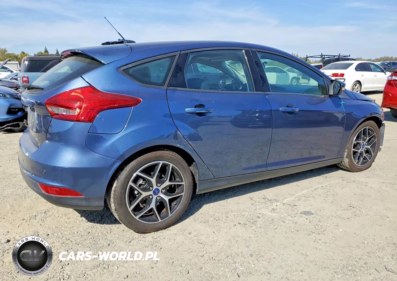 2018 Ford Focus Sel VIN:1FADP3M2XJL278419 - 3