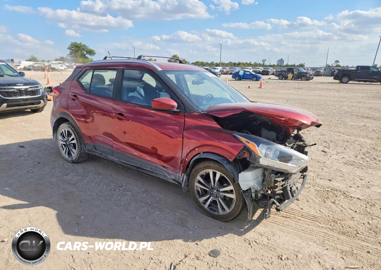 2018 Nissan Kicks Sv VIN:3N1CP5CU3JL541314 - 4