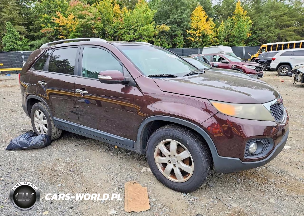 2012 Kia Sorento Lx VIN:5XYKT3A68CG220408 - 4