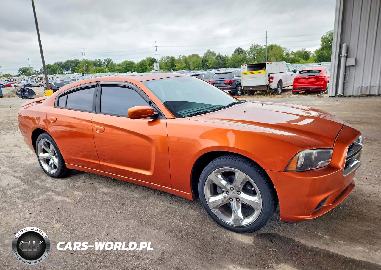 2011 Dodge Charger VIN:2B3CL3CGXBH590139 - 4