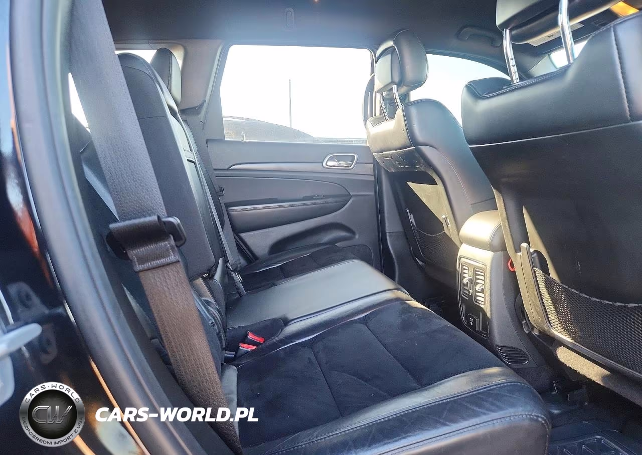 2018 Jeep Grand Cherokee Laredo VIN:1C4RJFAG9JC324468 - 11