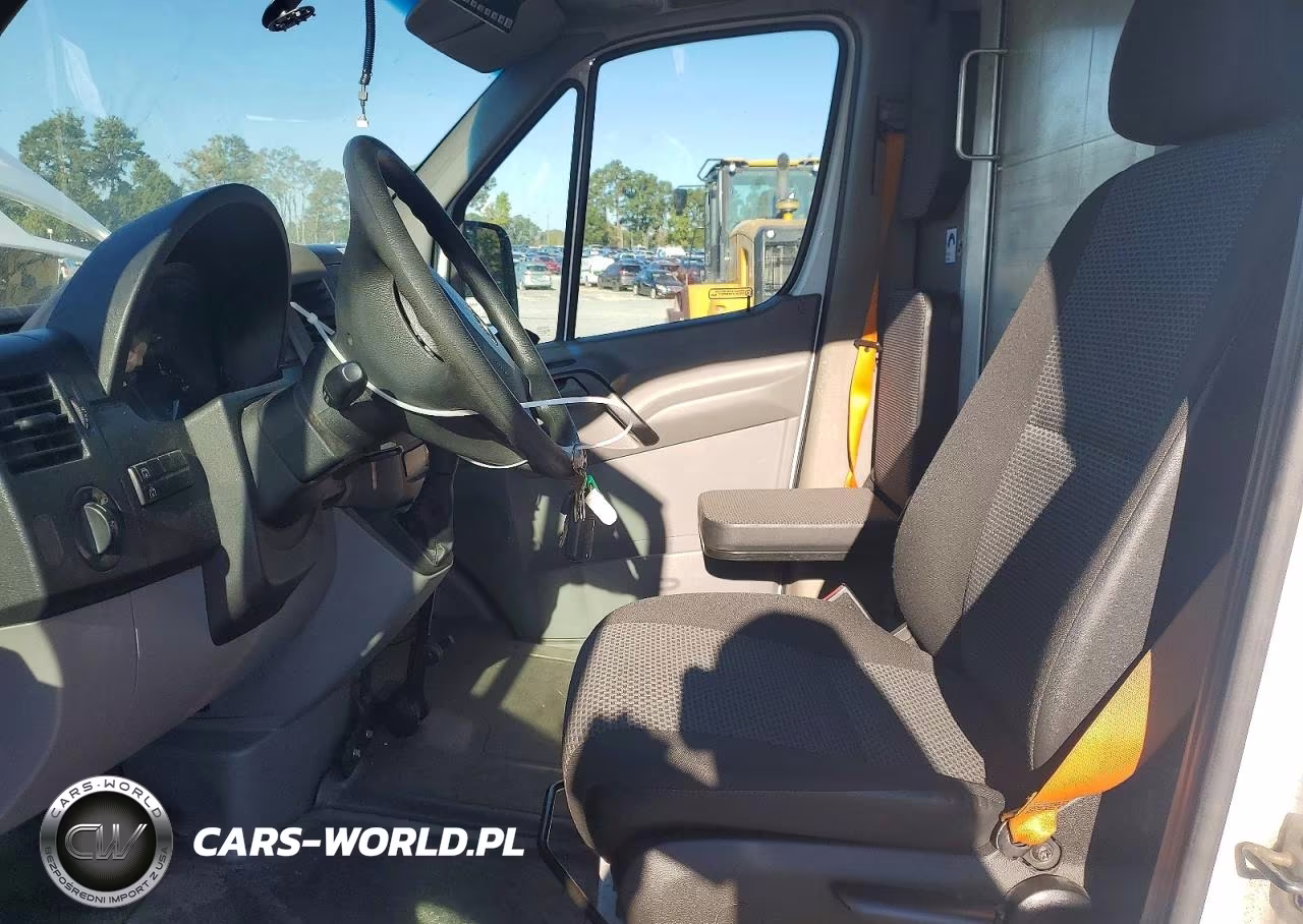 2011 Mercedes-Benz Sprinter 2500 Delivery Van VIN:WD3PE8CB2B5608520 - 7