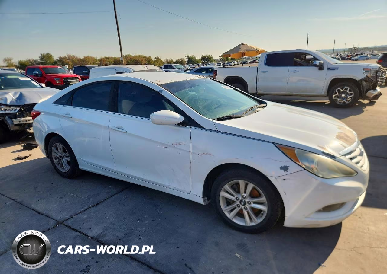 2013 Hyundai Sonata Gls VIN:5NPEB4AC8DH735995 - 4
