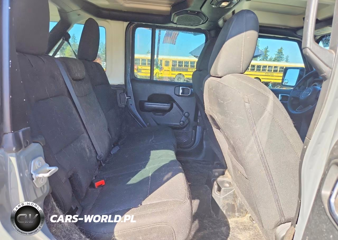 2018 Jeep Wrangler Unlimited Sport VIN:1C4HJXDN9JW192435 - 11