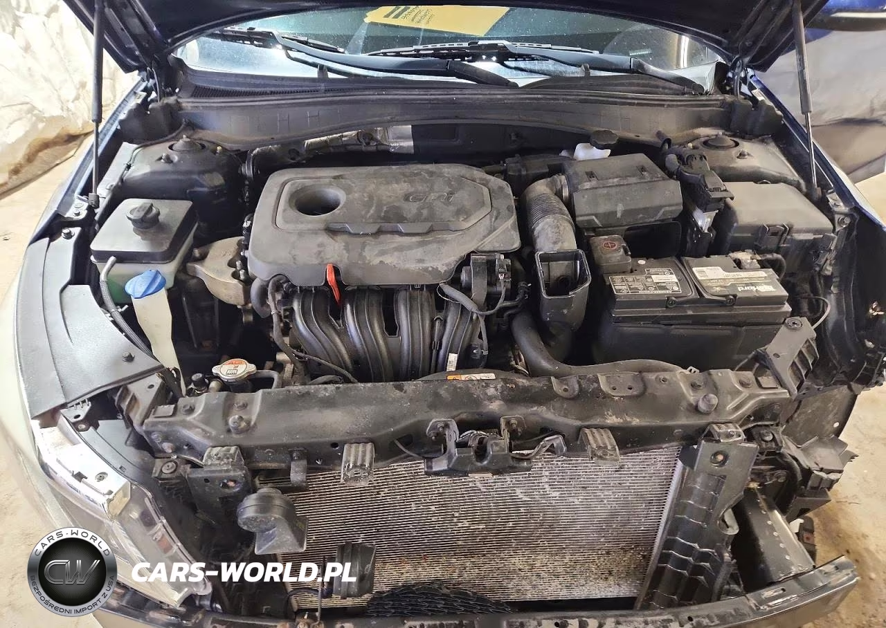 2018 Kia Optima S VIN:5XXGT4L3XJG203027 - 11