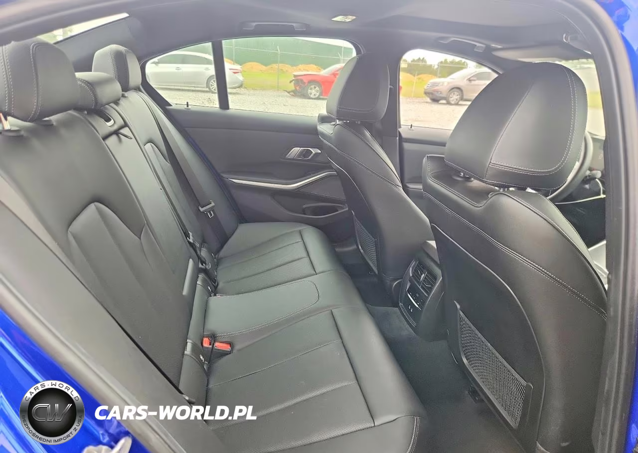 2023 BMW 330I VIN:3MW69FF02P8D67988 - 10