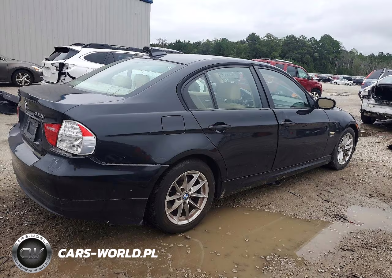 2010 BMW 328 Xi VIN:WBAPK7C52AA462688 - 3
