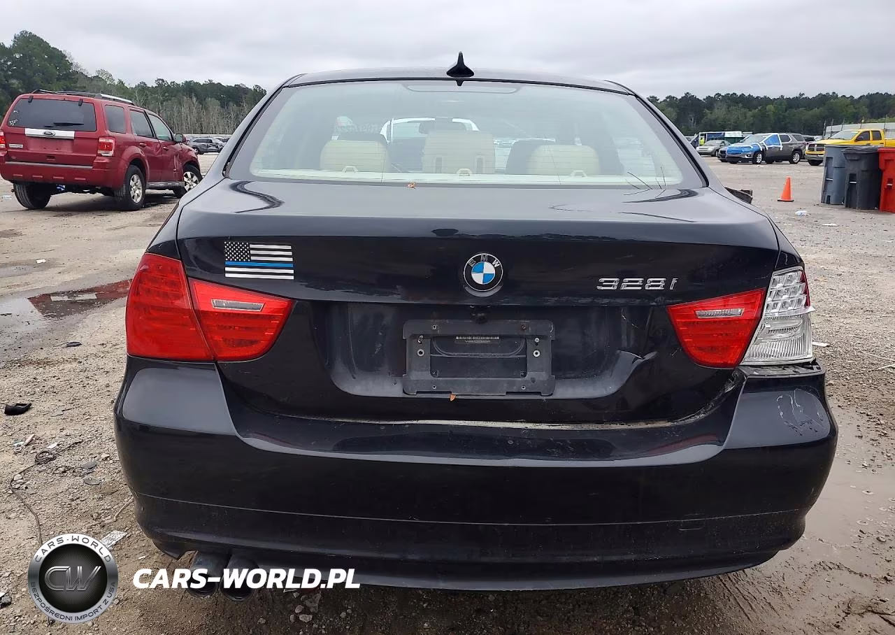 2010 BMW 328 Xi VIN:WBAPK7C52AA462688 - 6