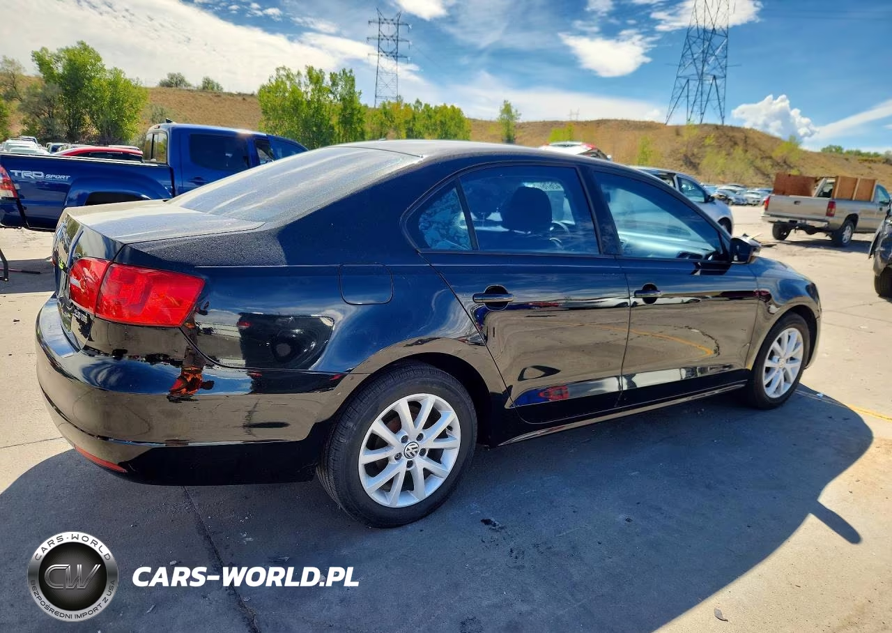 2011 Volkswagen Jetta Se VIN:3VWDX7AJ3BM370563 - 3