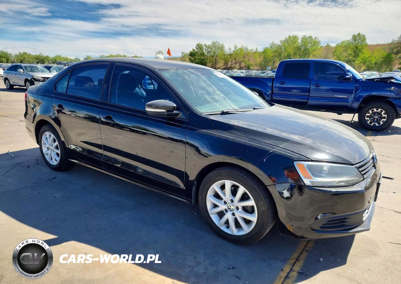 2011 Volkswagen Jetta Se VIN:3VWDX7AJ3BM370563 - 4