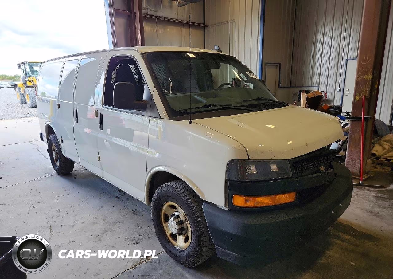 2020 Chevrolet Express G2500 VIN:1GCWGAFG8L1195246 - 4
