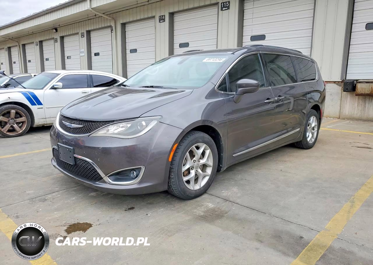 2017 Chrysler Pacifica Touring L