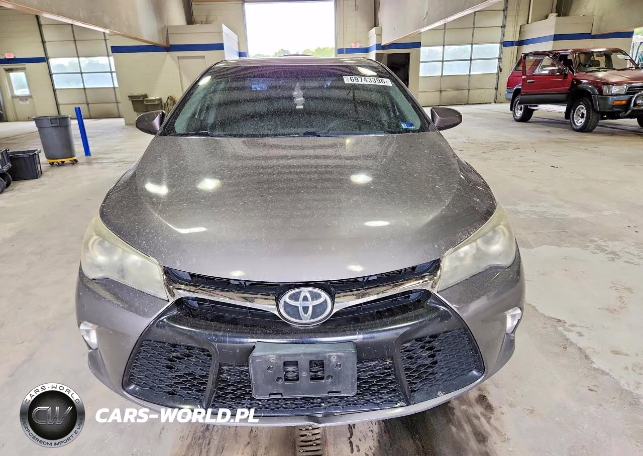 2015 Toyota Camry Le VIN:4T1BF1FK7FU484848 - 5