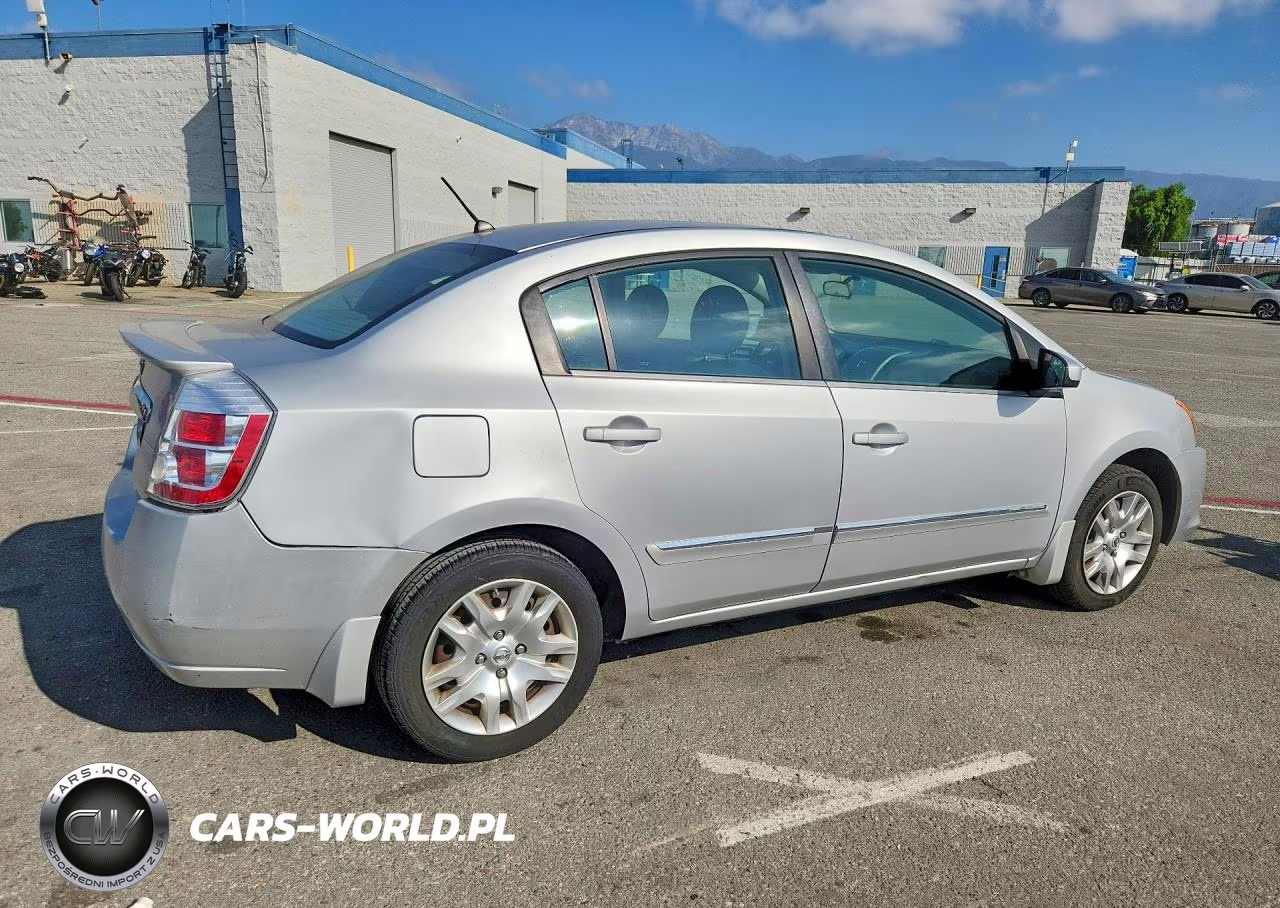 2012 Nissan Sentra 2.0 VIN:3N1AB6AP1CL710645 - 3