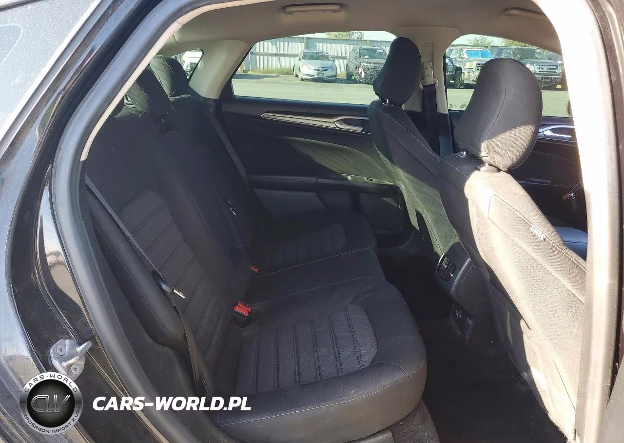2020 Ford Fusion VIN:3FA6P0HD0LR126821 - 10