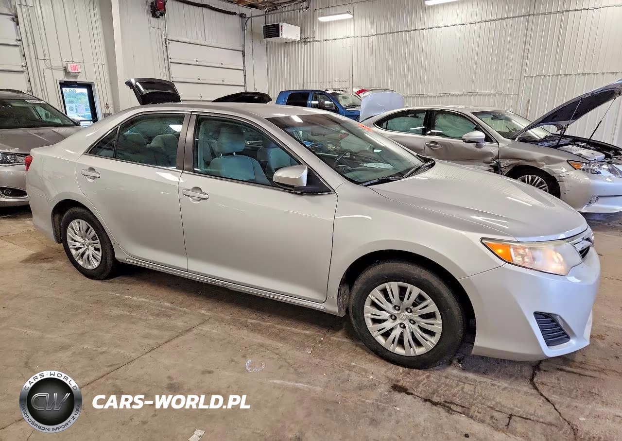 2013 Toyota Camry Le VIN:4T4BF1FK3DR306325 - 4