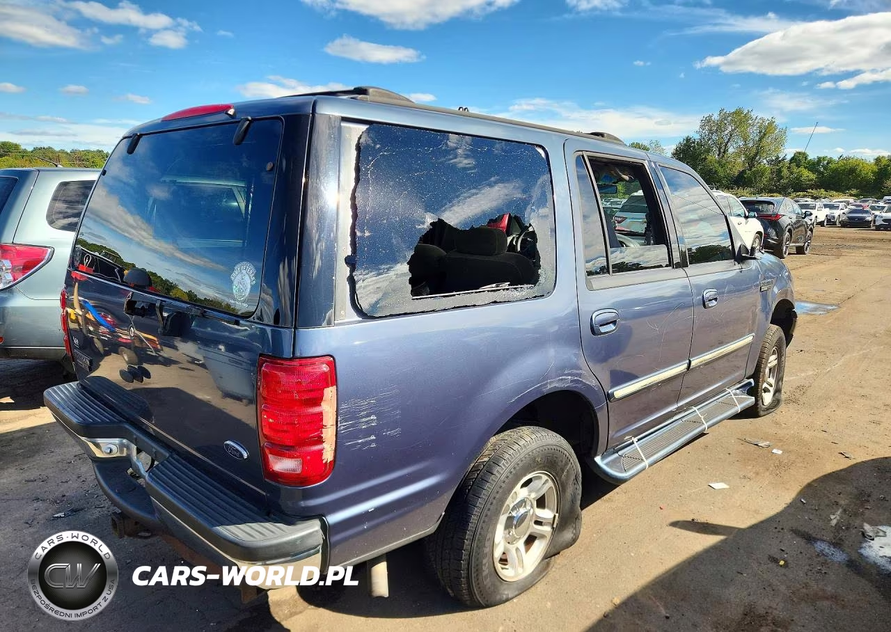 1999 Ford Expedition VIN:1FMPU18L8XLB15103 - 3