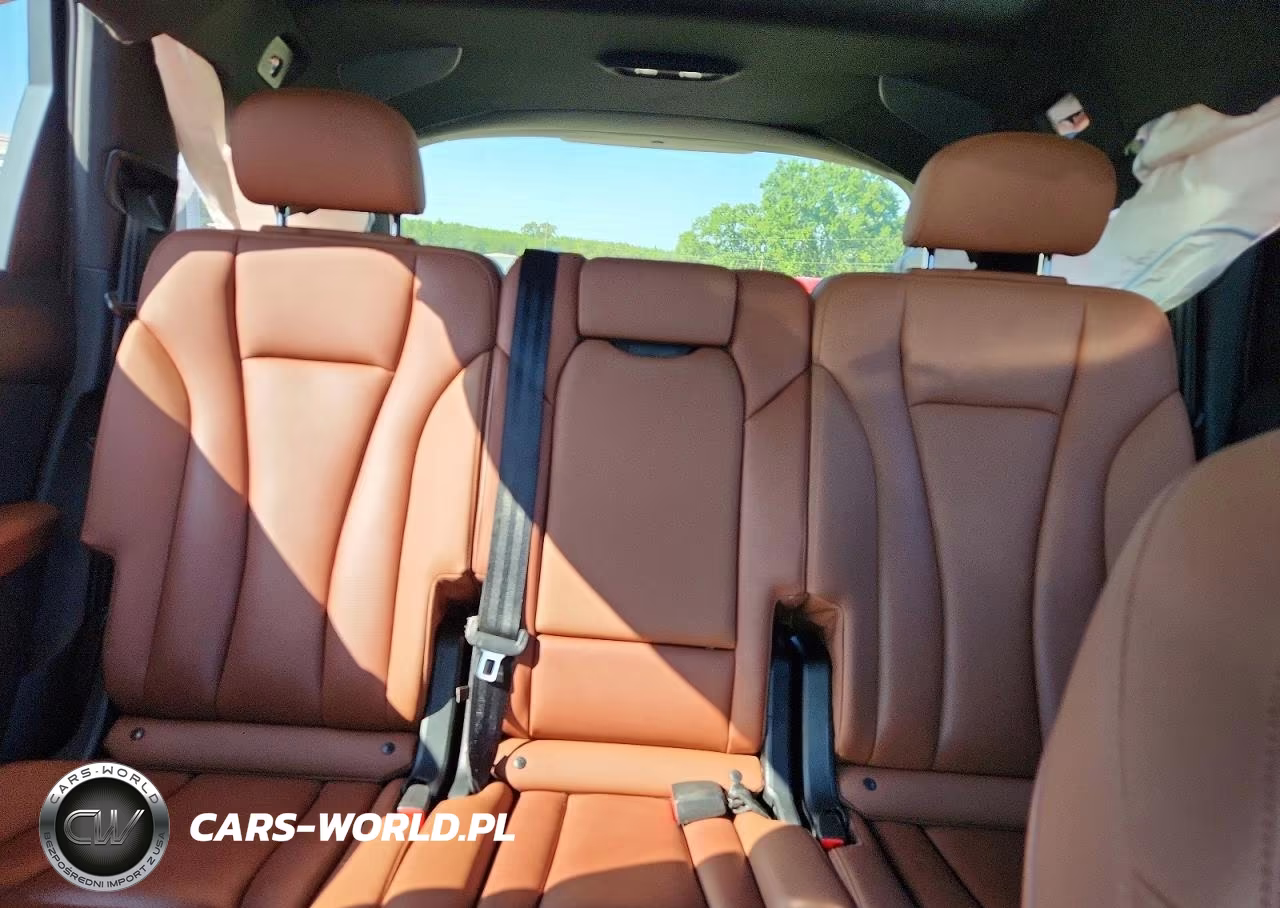 2020 Audi Q7 Prestige VIN:WA1VXAF79LD009931 - 10
