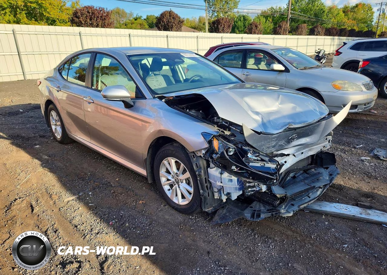 2026 Toyota Camry Le VIN:4T1DBADKXTU045131 - 4