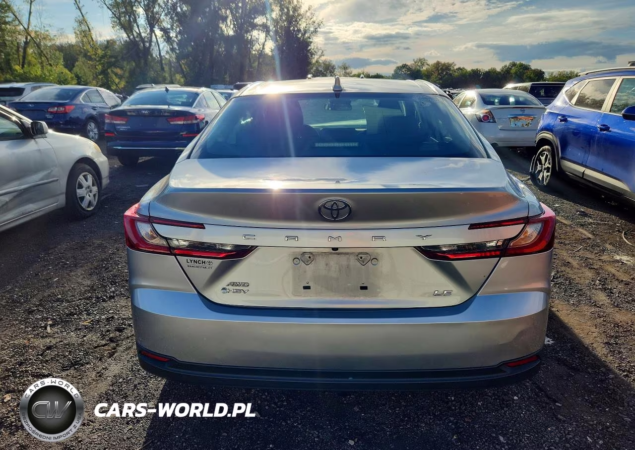 2026 Toyota Camry Le VIN:4T1DBADKXTU045131 - 6