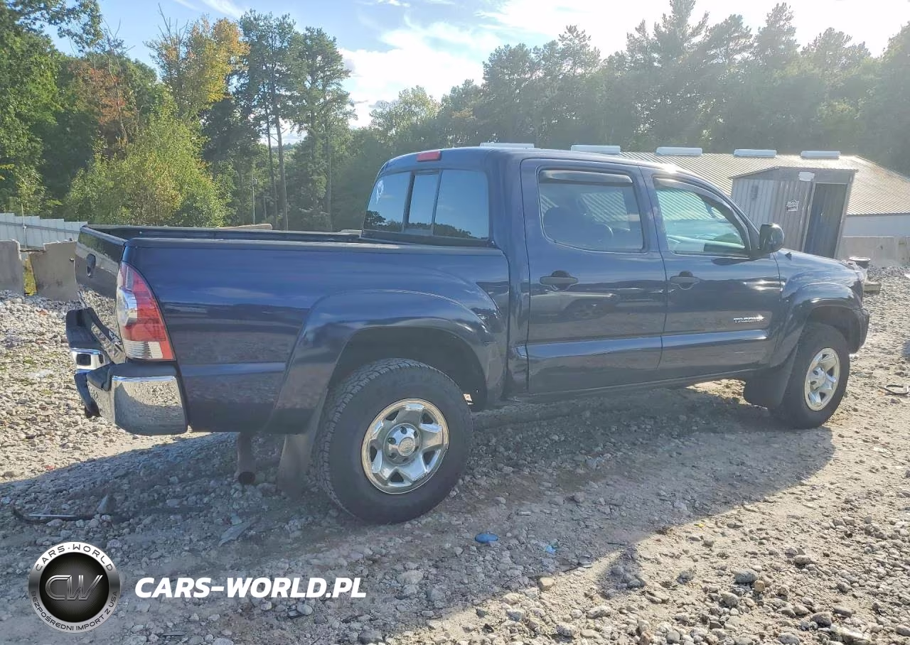 2013 Toyota Tacoma V6 VIN:3TMLU4EN1DM118395 - 3