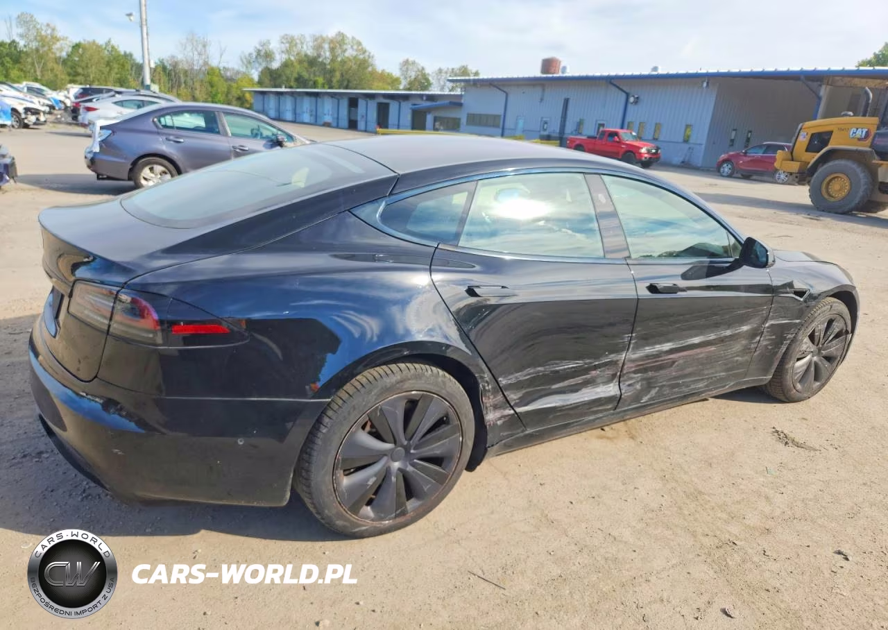 2022 Tesla Model S VIN:5YJSA1E53NF490233 - 3
