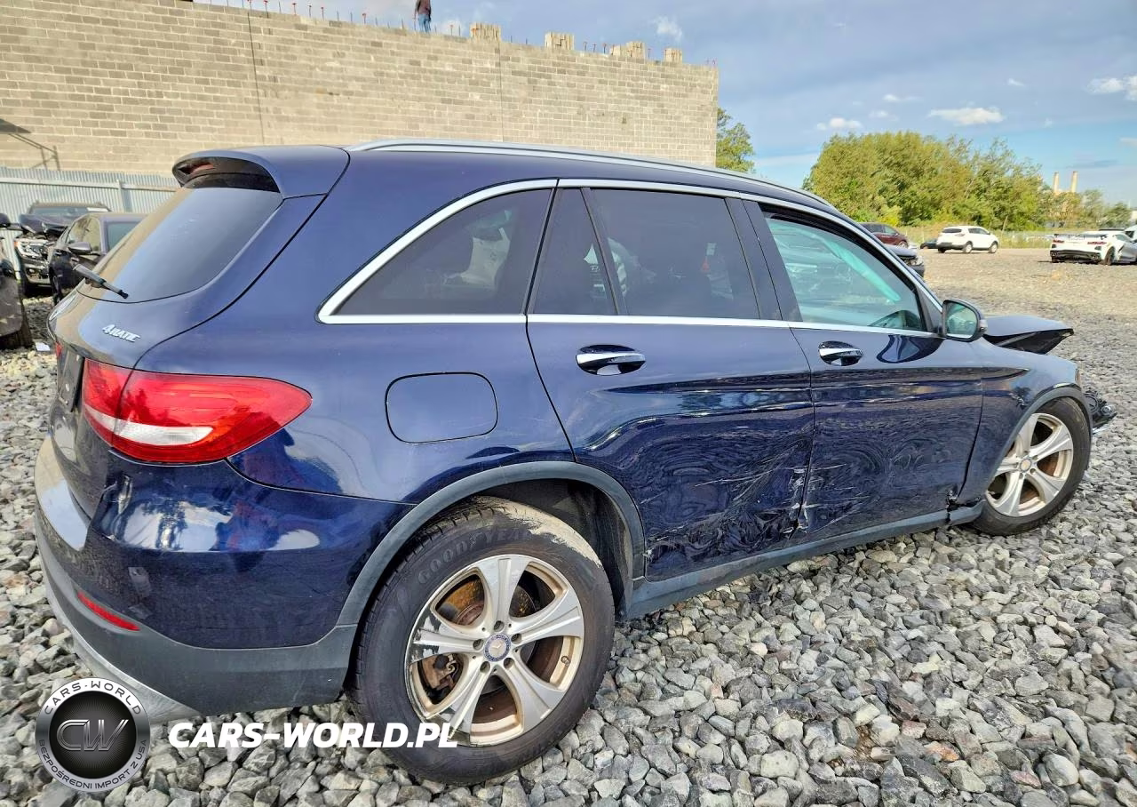 2016 Mercedes-Benz Glc 300 4Matic VIN:WDC0G4KB3GF081482 - 3