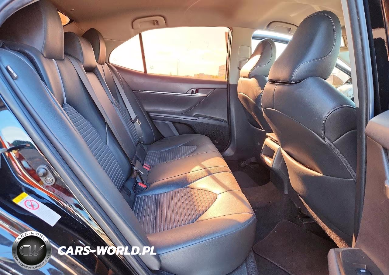 2019 Toyota Camry Se VIN:4T1B11HK6KU184255 - 10