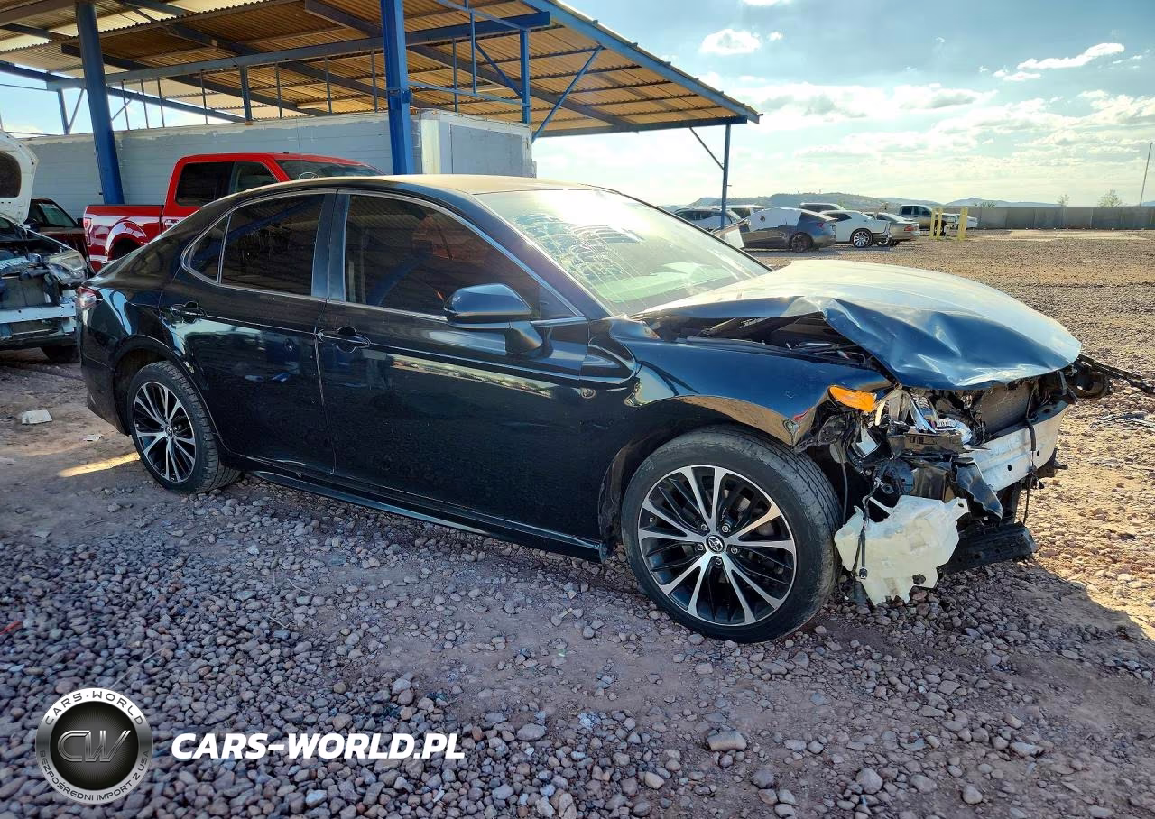 2019 Toyota Camry Se VIN:4T1B11HK6KU184255 - 4