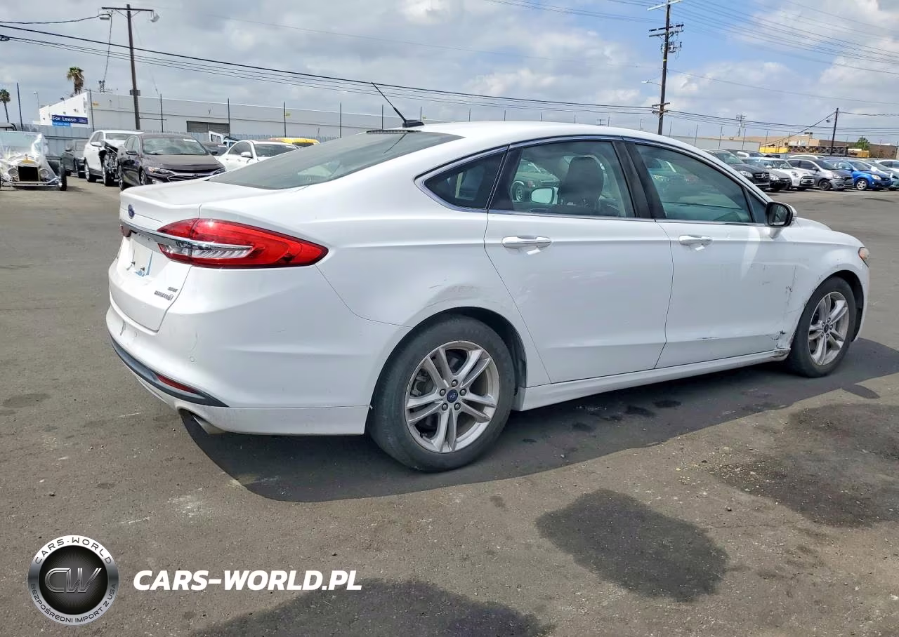 2018 Ford Fusion Se Hybrid VIN:3FA6P0LU0JR172105 - 3