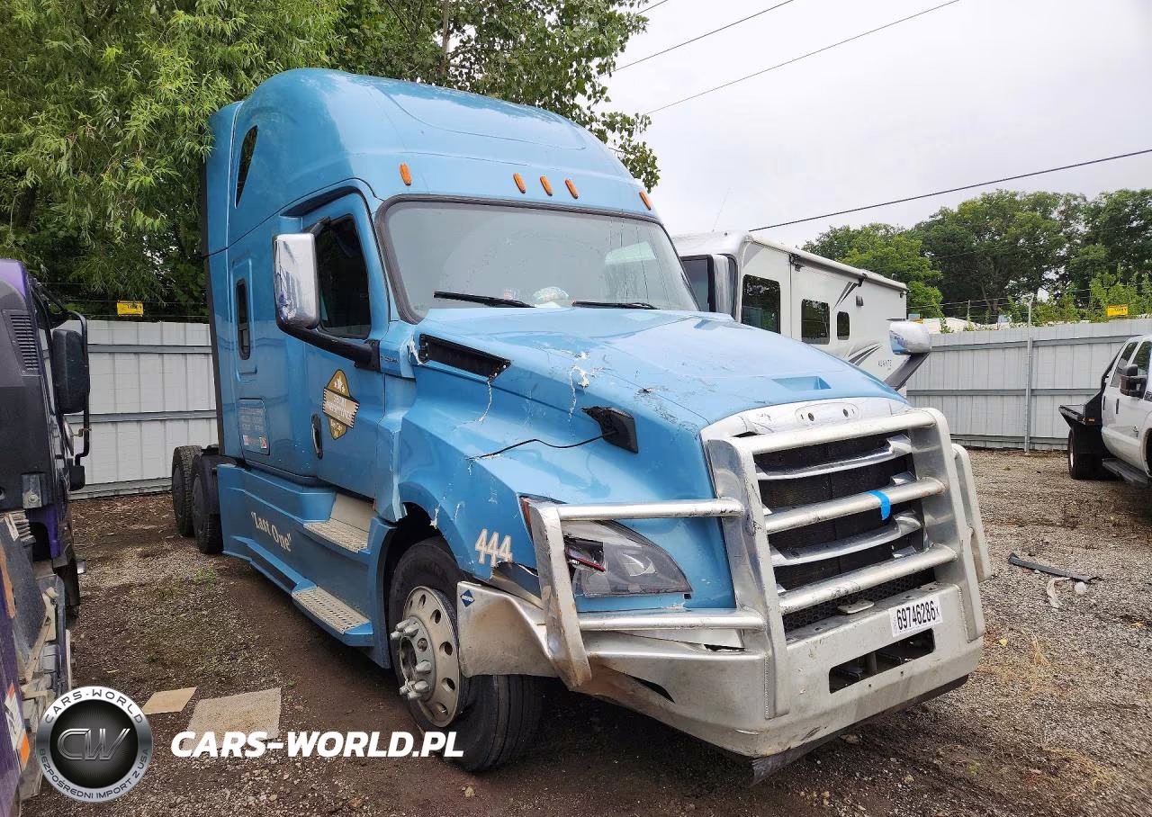 2018 Freightliner Cascadia 126 Semi Truck VIN:3AKJHHDRXJSJW2557 - 4