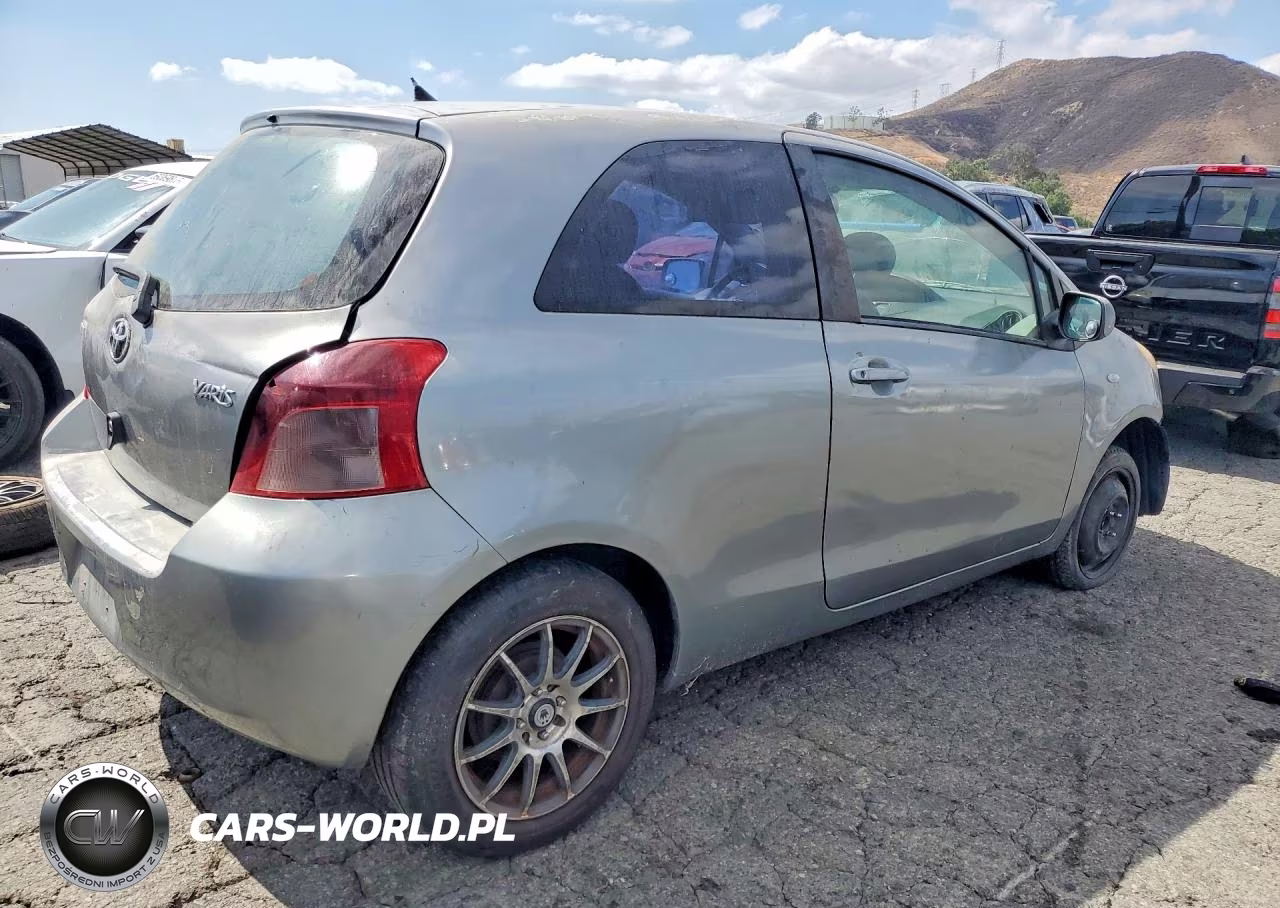 2007 Toyota Yaris Base VIN:JTDJT923175086553 - 3