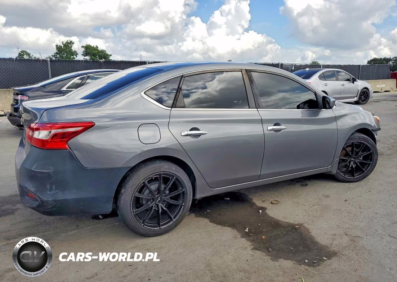 2017 Nissan Sentra S VIN:3N1AB7AP5HY280196 - 3
