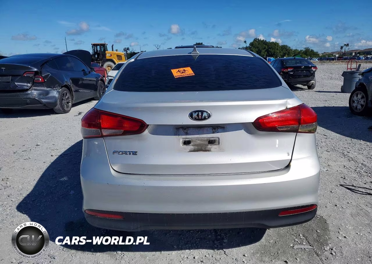 2017 Kia Forte Lx VIN:3KPFK4A79HE090677 - 6