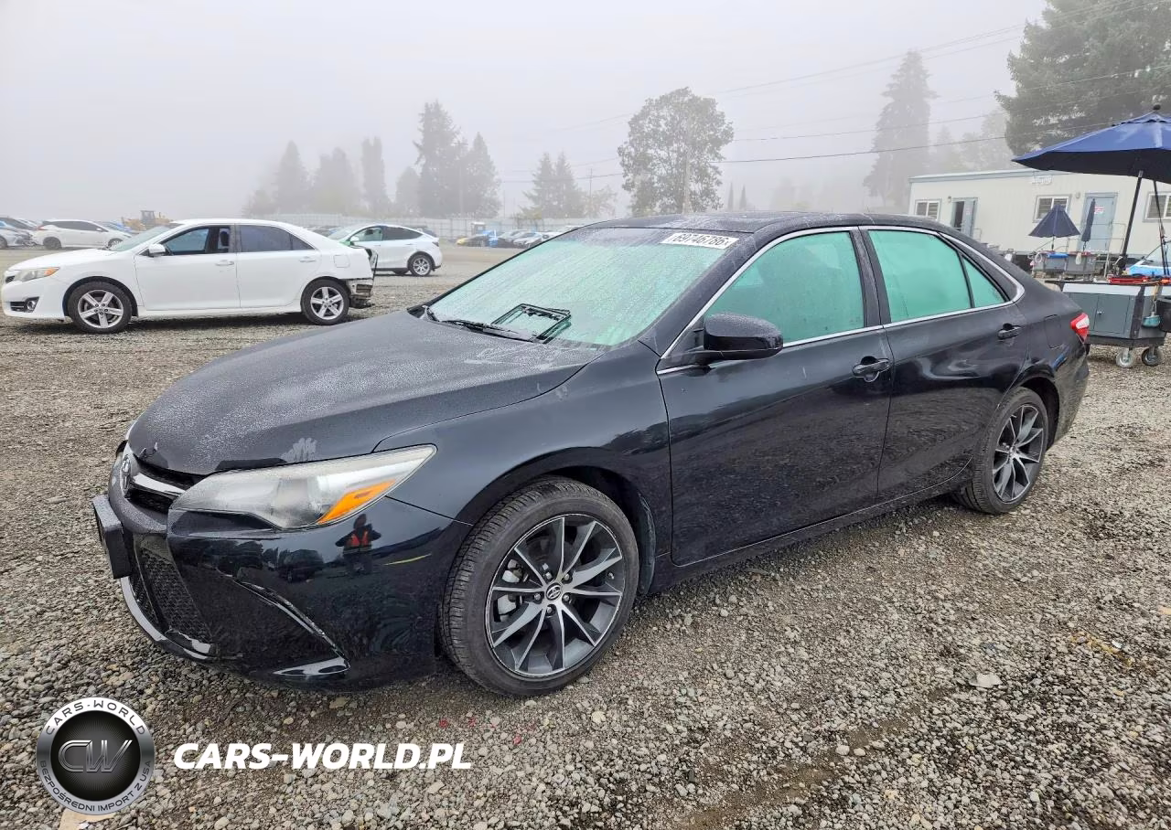 2015 Toyota Camry Xse