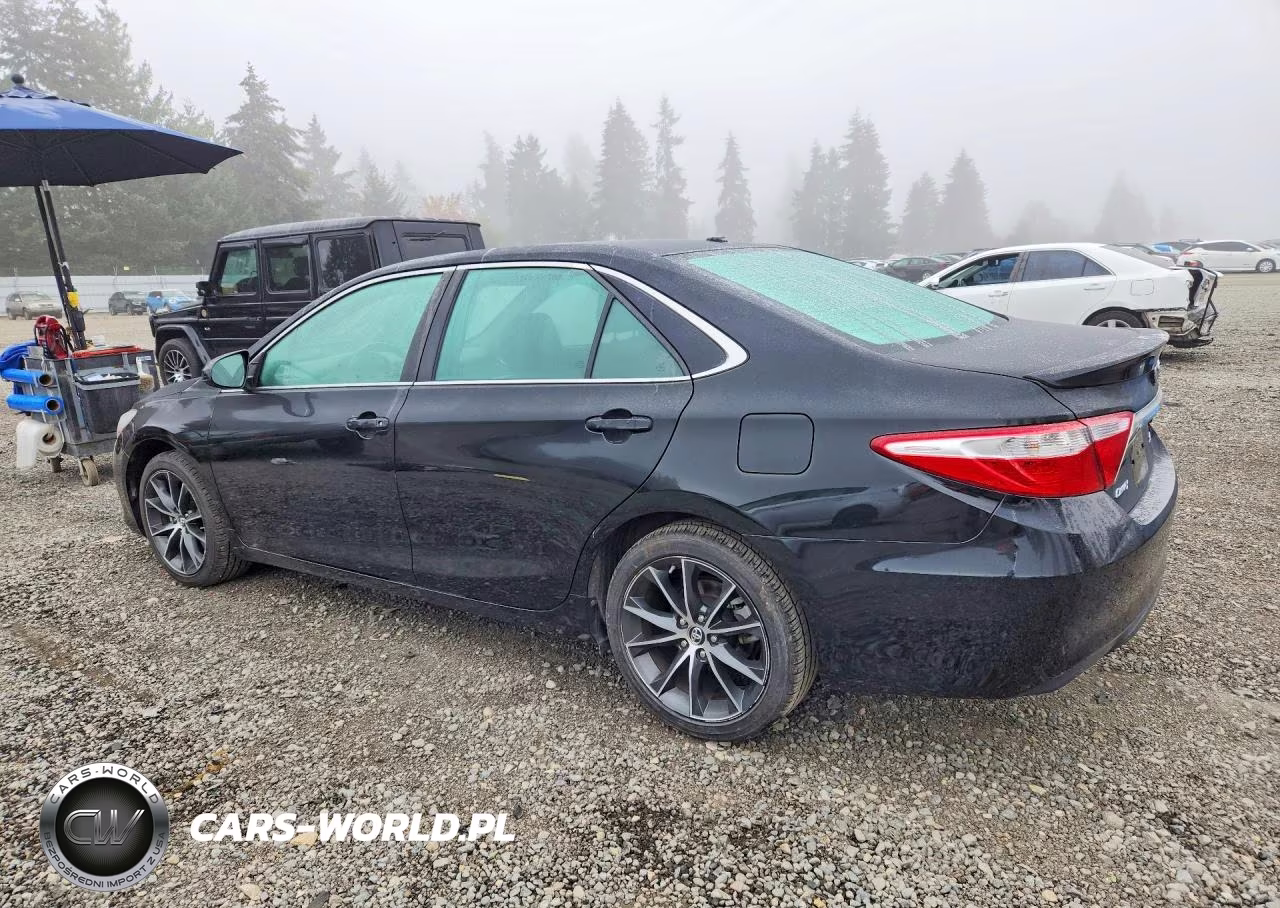 2015 Toyota Camry Xse VIN:4T1BF1FK2FU892240 - 2