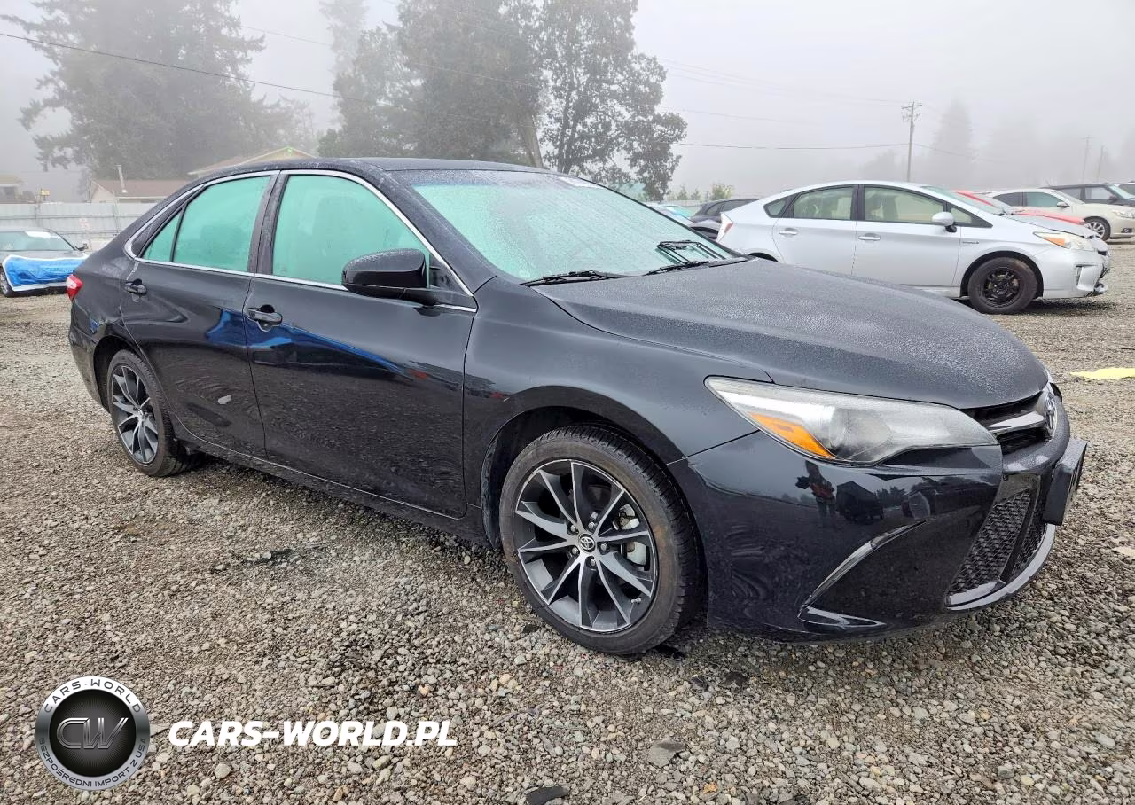 2015 Toyota Camry Xse VIN:4T1BF1FK2FU892240 - 4