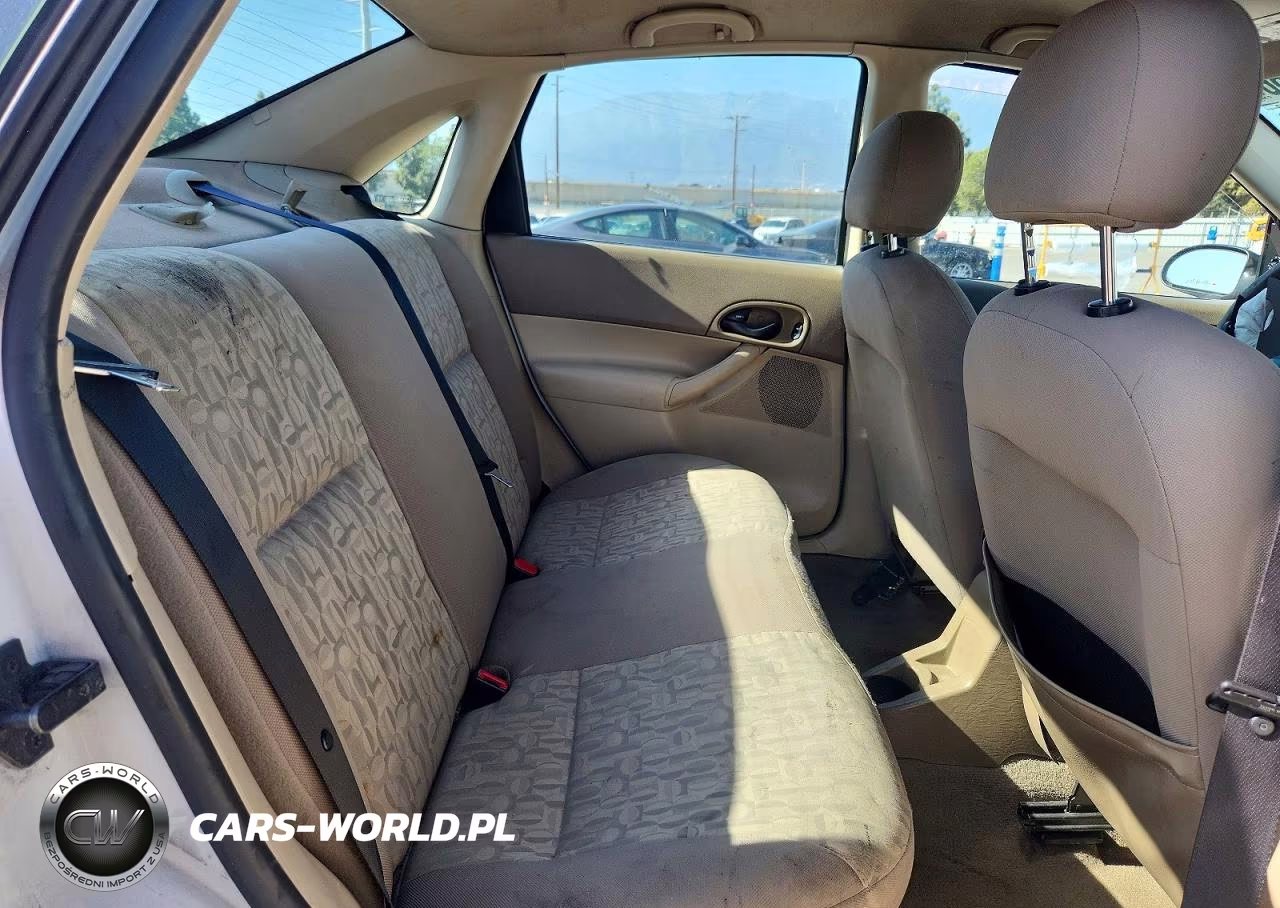 2005 Ford Focus Zx4 VIN:1FAFP34N05W278629 - 10
