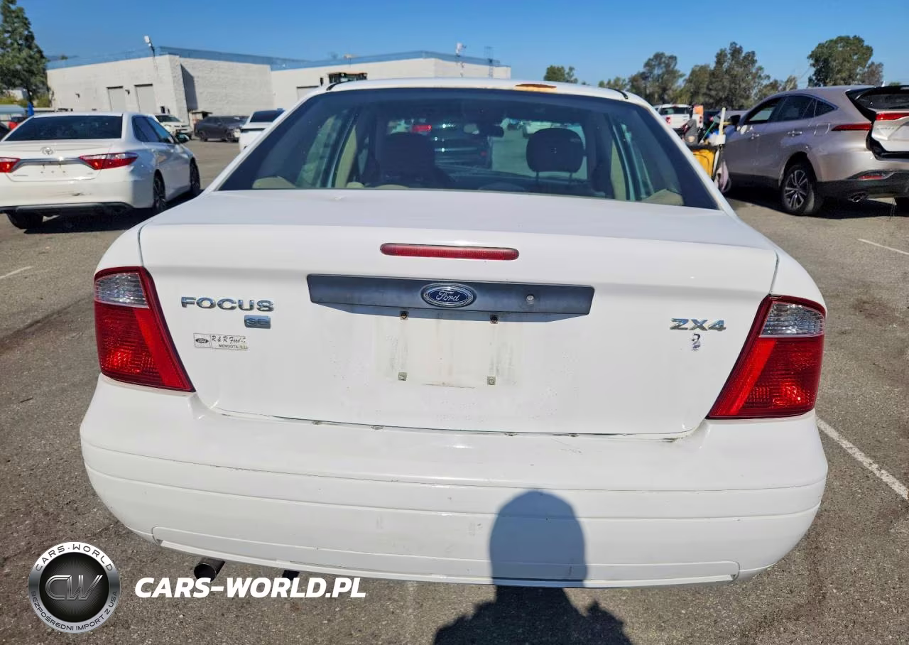 2005 Ford Focus Zx4 VIN:1FAFP34N05W278629 - 6