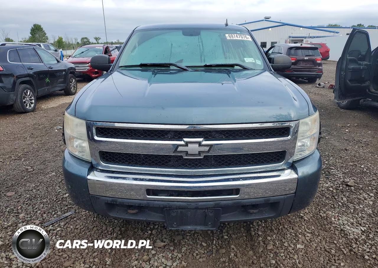 2011 Chevrolet Silverado K1500 Ls VIN:1GCRKREA3BZ391618 - 5