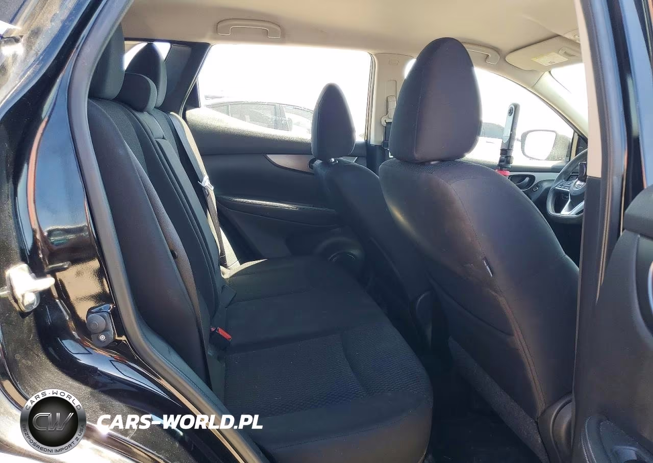 2019 Nissan Rogue Sport S VIN:JN1BJ1CP1KW221680 - 10