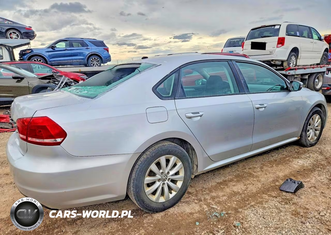 2012 Volkswagen Passat S VIN:1VWAH7A32CC110322 - 3